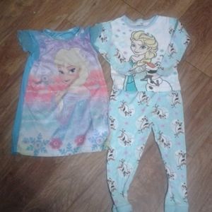 2 sets of Frozen pajamas